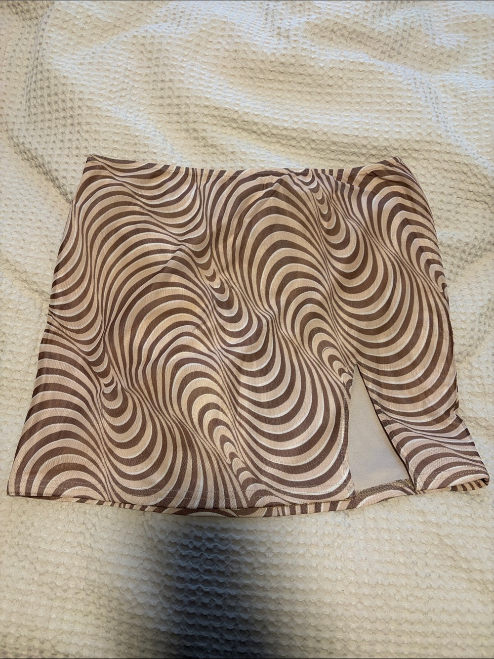 Wavy Print A-Line Mini Skirt in Brown and Cream